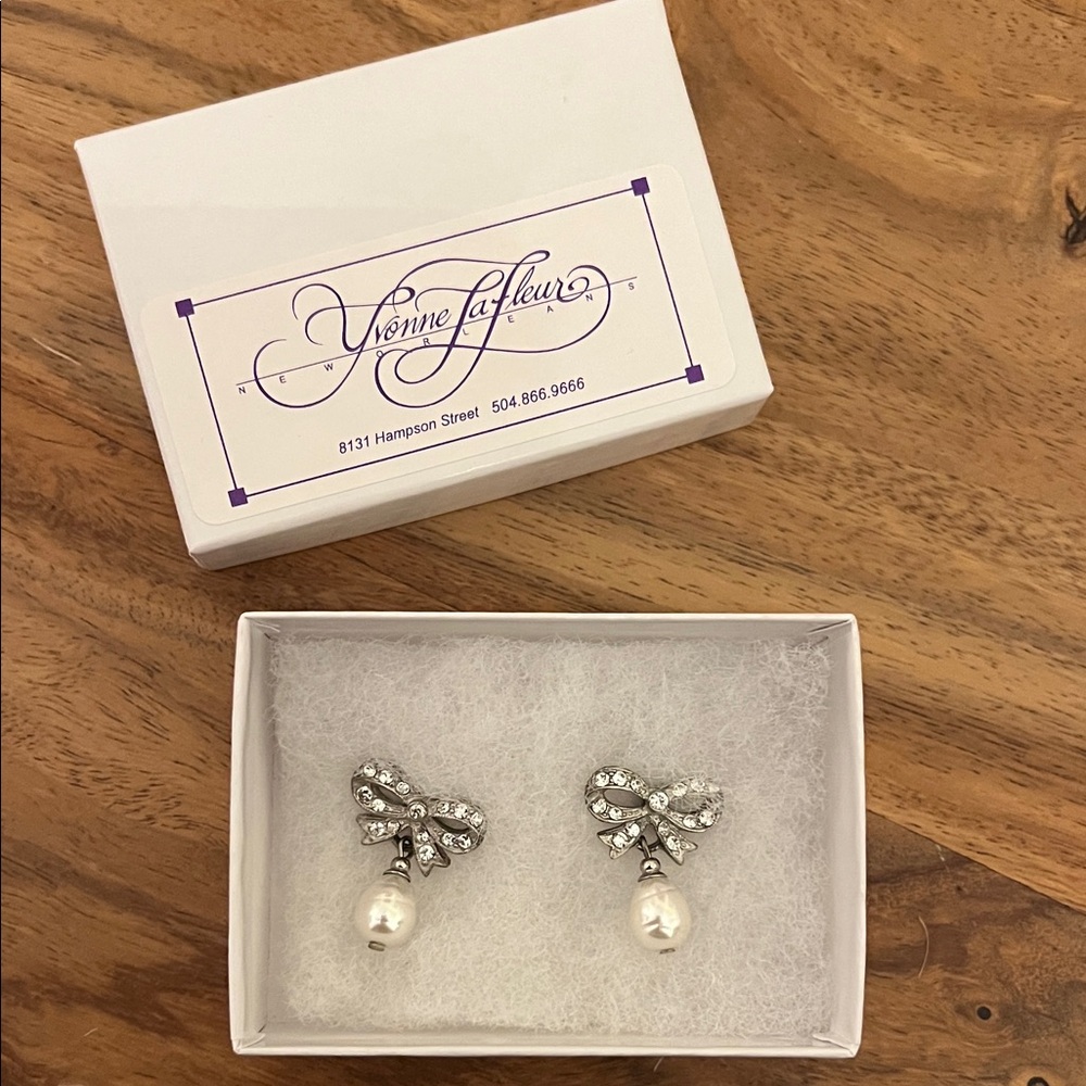 Bow Pearl Drop Earrings
